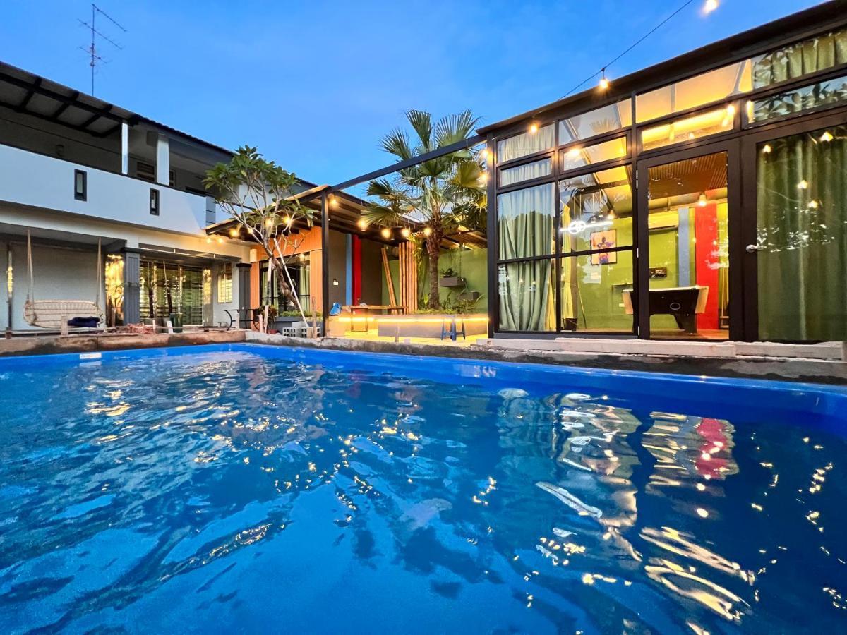 The Uniique Haus - Johor 1St Staycation Water Dining Experience Τζόχορ Μπάχρου Εξωτερικό φωτογραφία