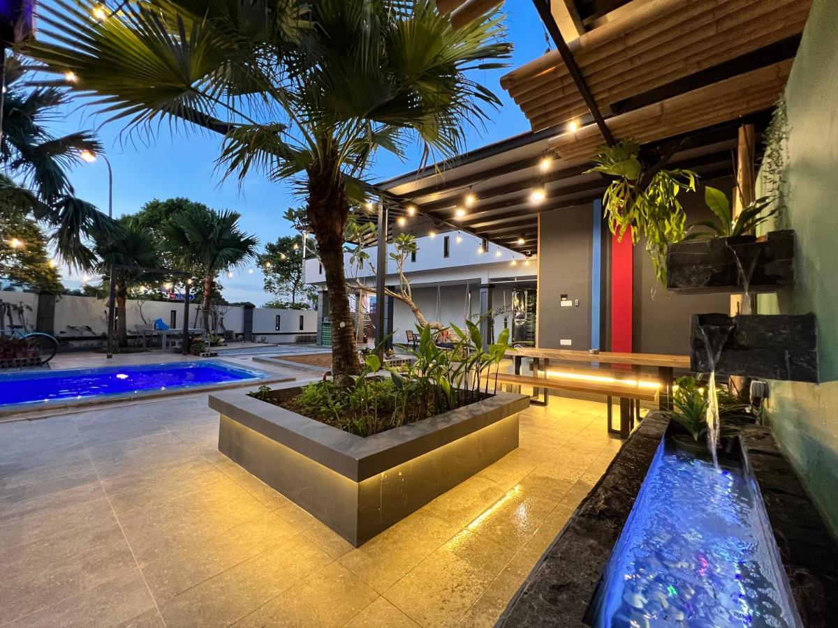 The Uniique Haus - Johor 1St Staycation Water Dining Experience Τζόχορ Μπάχρου Εξωτερικό φωτογραφία
