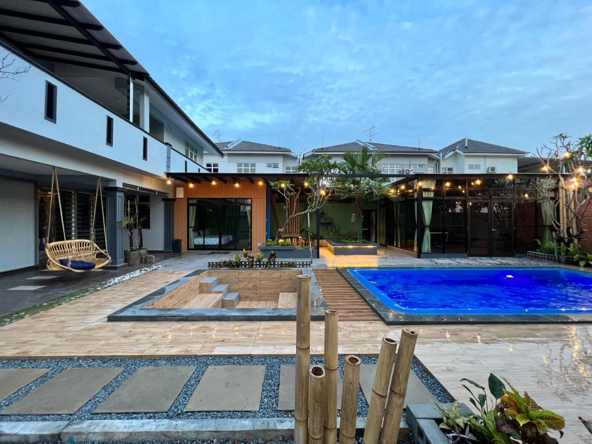 The Uniique Haus - Johor 1St Staycation Water Dining Experience Τζόχορ Μπάχρου Εξωτερικό φωτογραφία