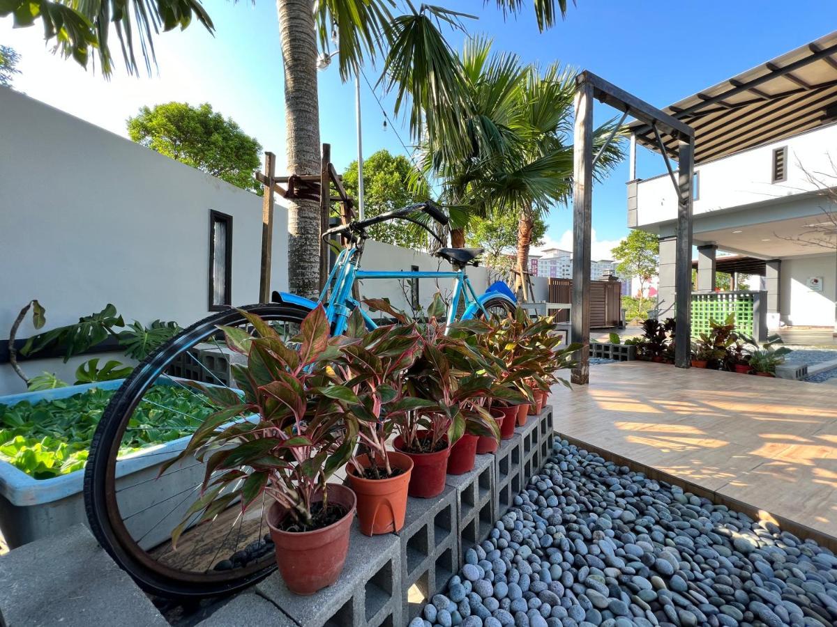 The Uniique Haus - Johor 1St Staycation Water Dining Experience Τζόχορ Μπάχρου Εξωτερικό φωτογραφία